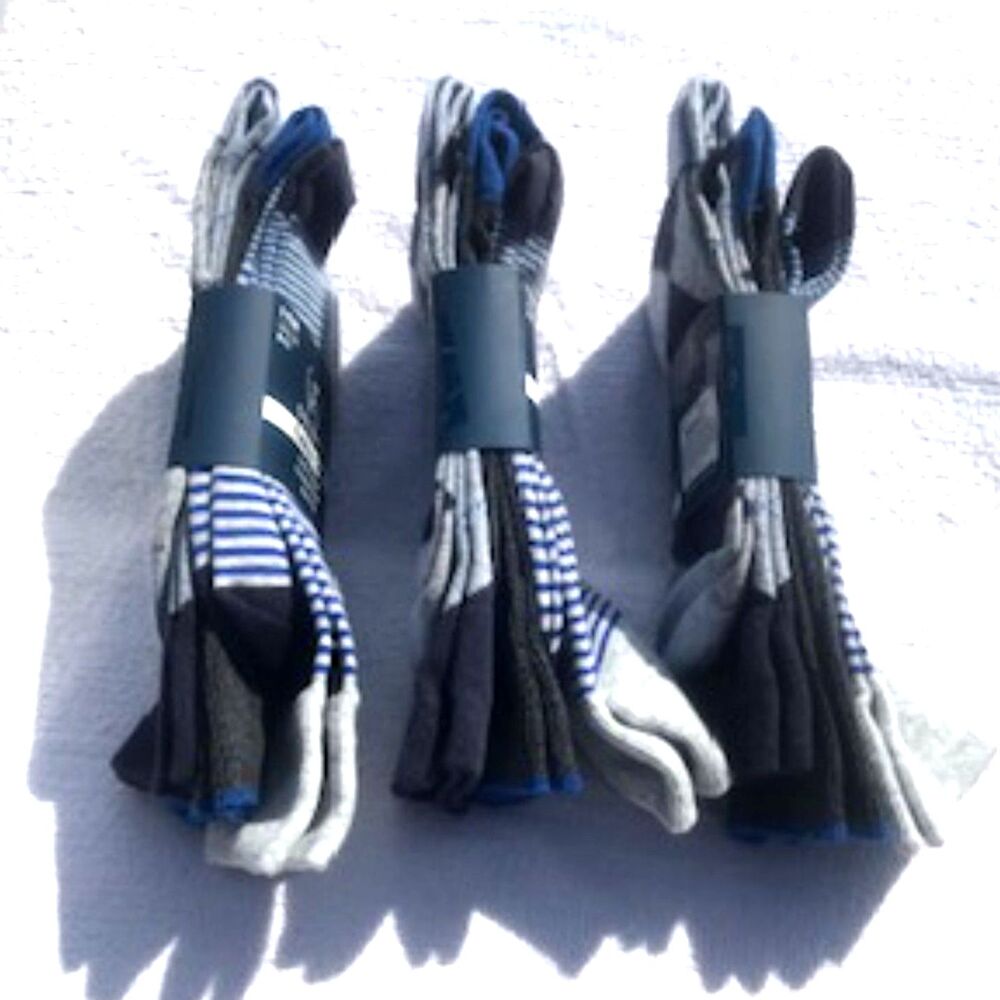 Size: 6-12 Dress Socks . (9) Pairs . Sleeves Assorted Colors . [3} Sleeve Bundle